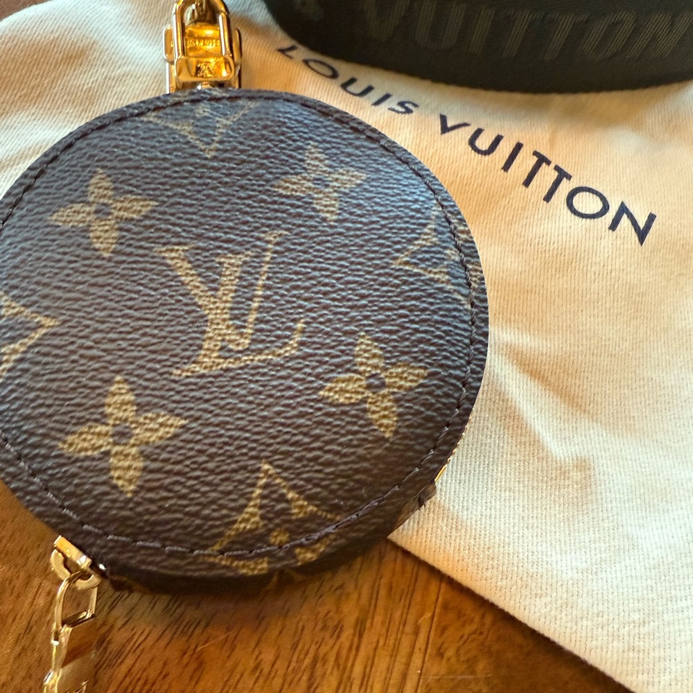 Louis Vuitton Brown Monogram Round Pouch with Olive Green Strap - Picture 2 of 2